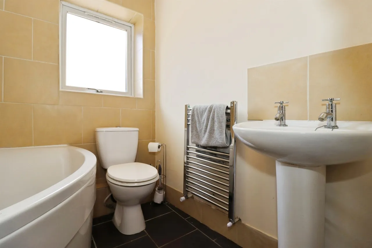 High Street, Kingswood, BS15, photo 8