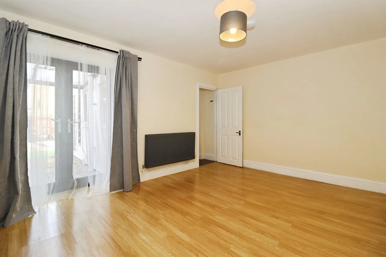 High Street, Kingswood, BS15, photo 4