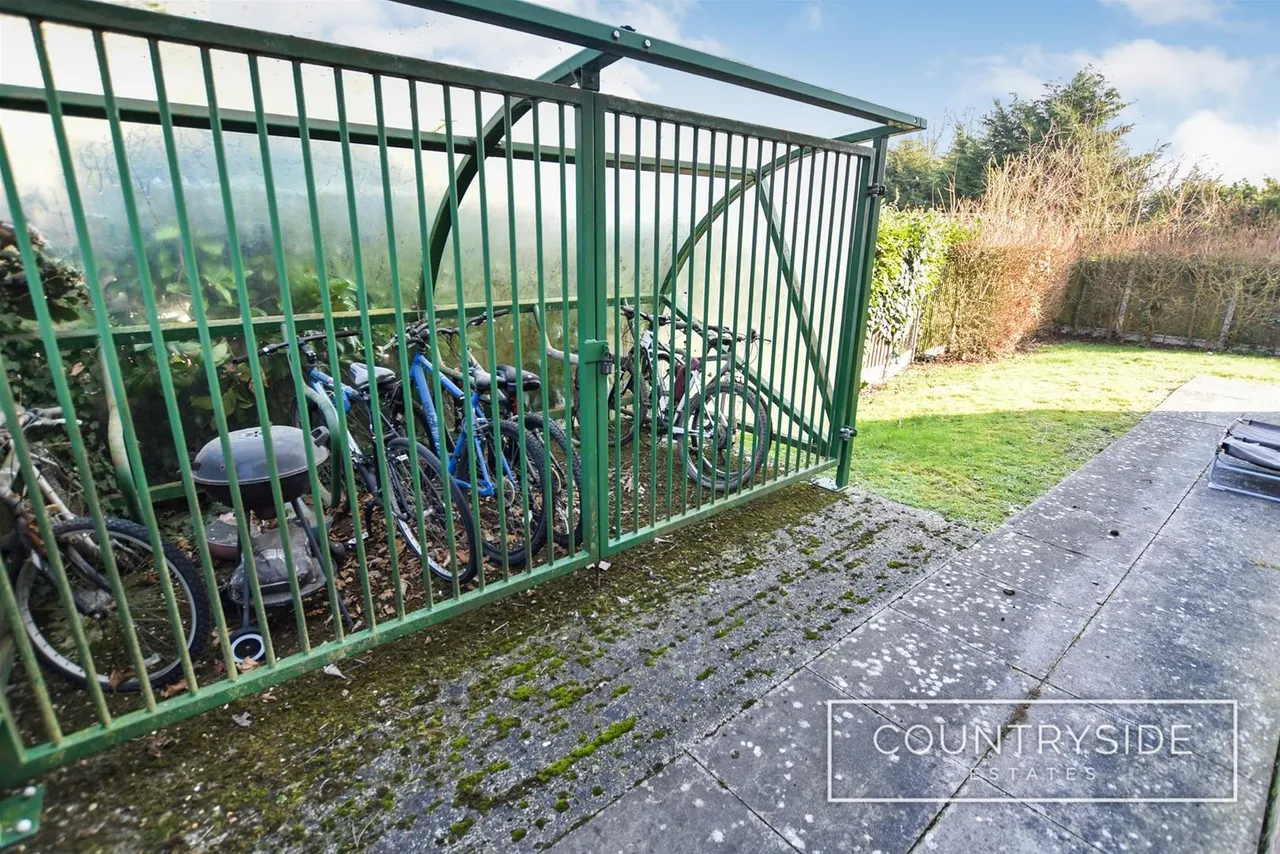 165 Kiln Road, Thundersley, Benfleet, photo 7