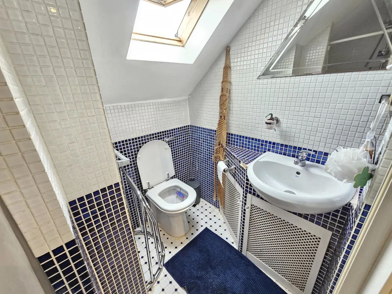 Cherington Close, Manchester, M23, photo 36