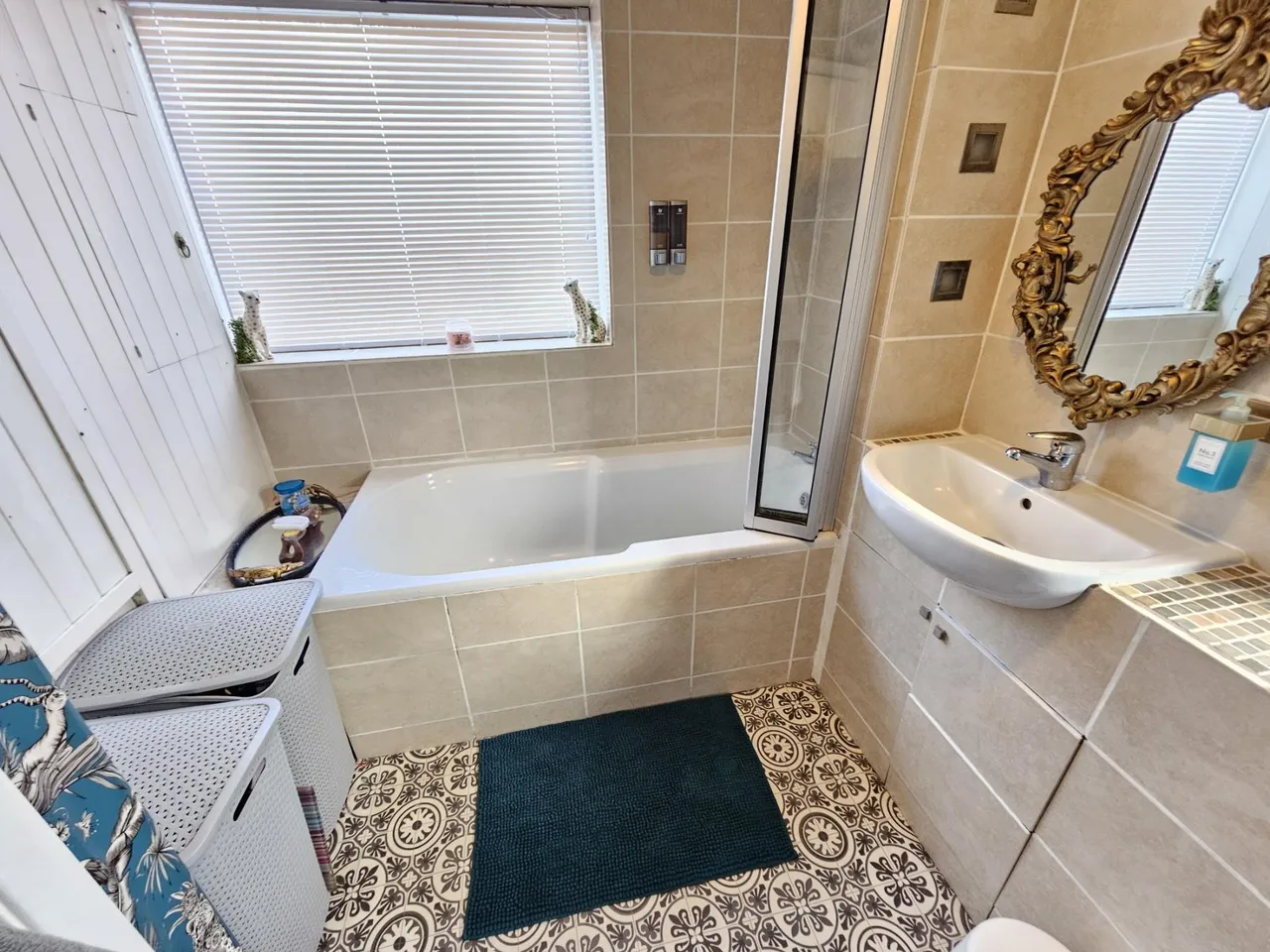 Cherington Close, Manchester, M23, photo 24