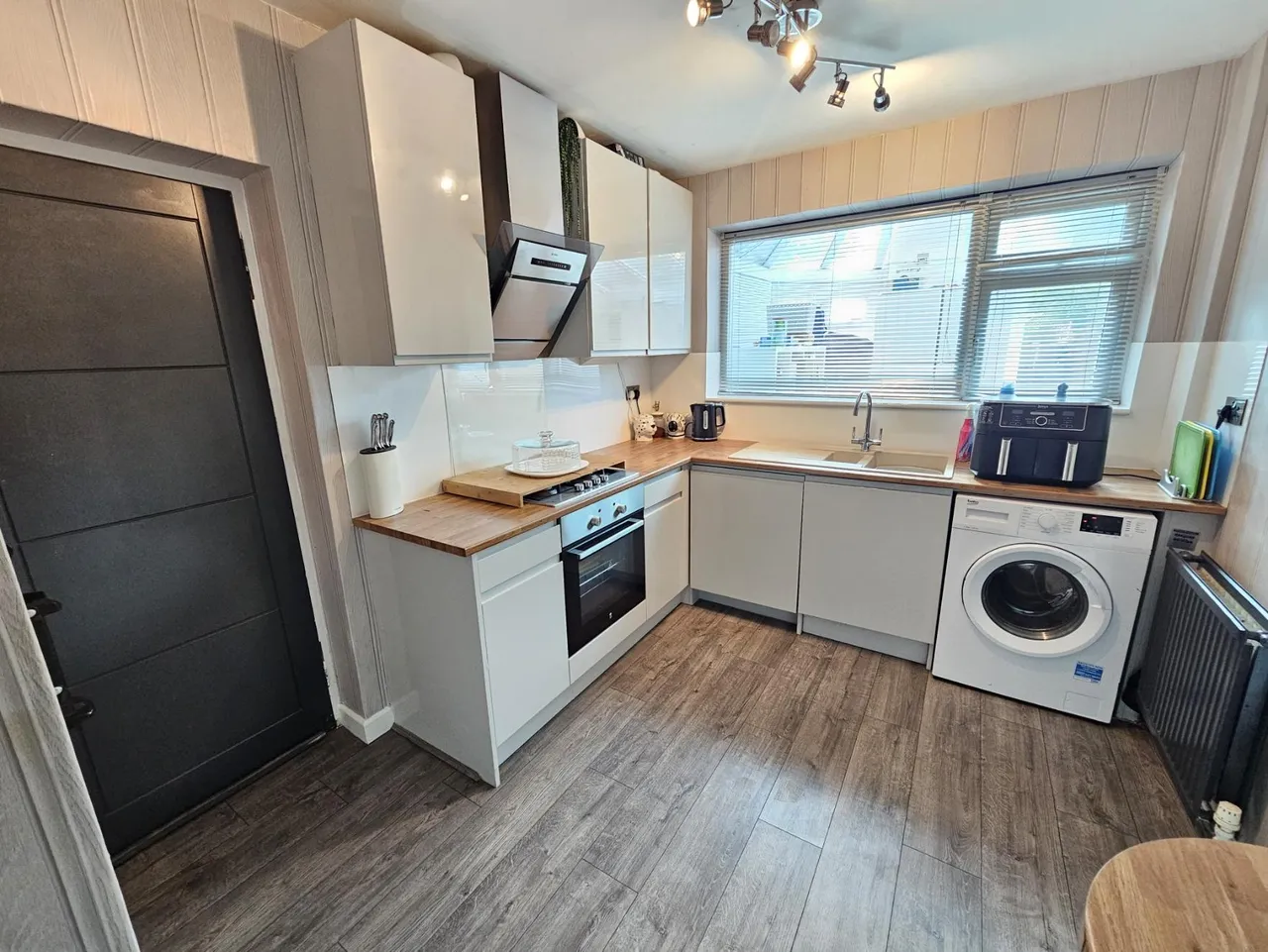 Cherington Close, Manchester, M23, photo 4