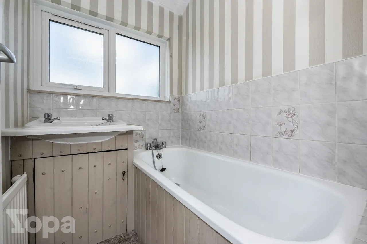 Stuart Road, Welling, DA16, photo 13