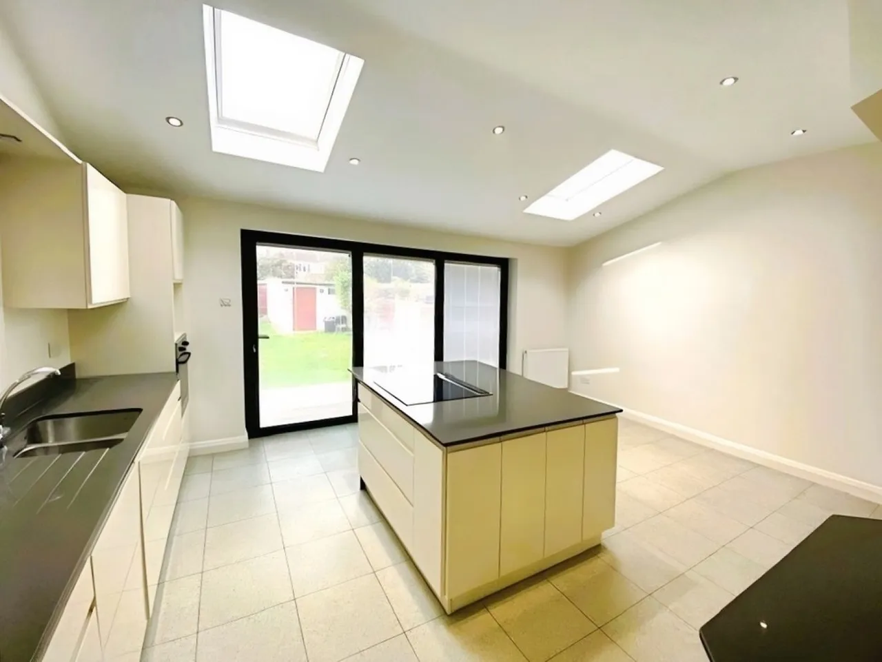 Aragon Road, Morden,SM4, photo 6