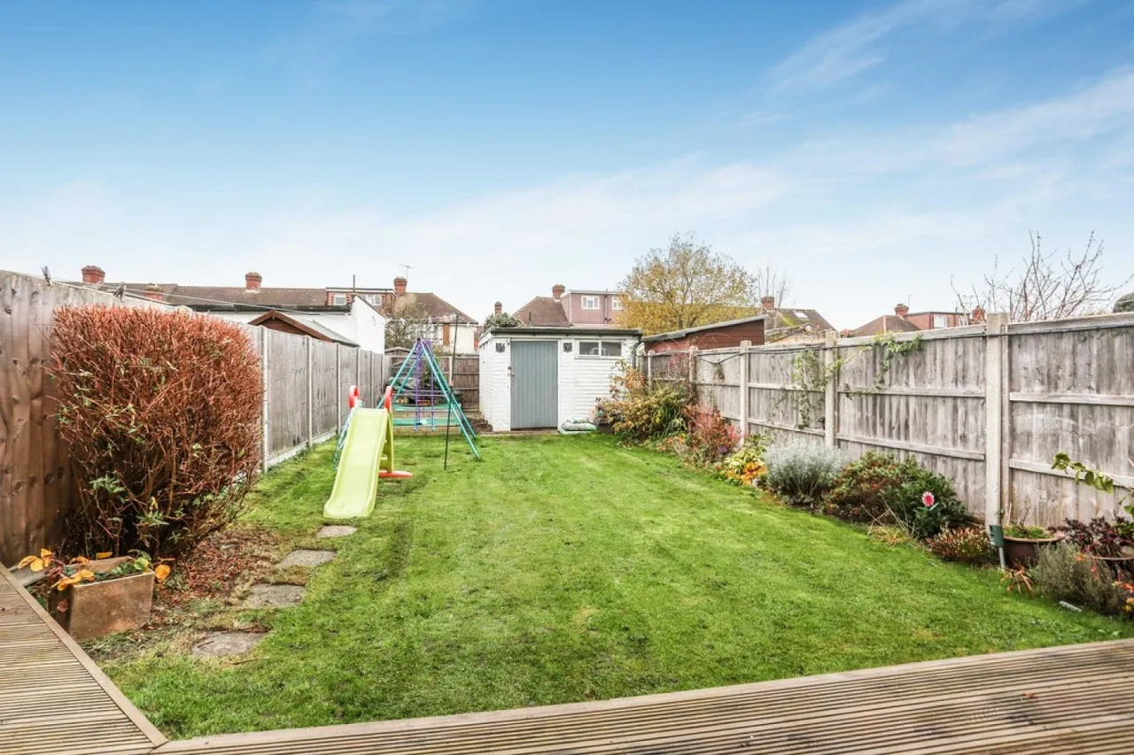 Aragon Road, Morden,SM4, photo 5
