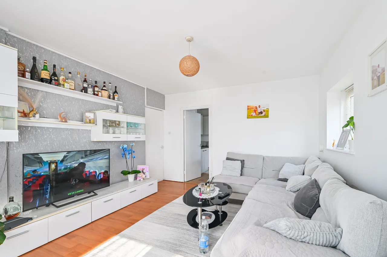 41 Queensland House, Rymill Street, London, photo 5