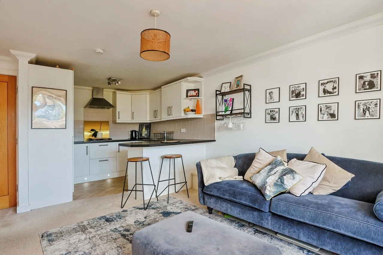 Carters Avenue, Poole, BH15, photo 2
