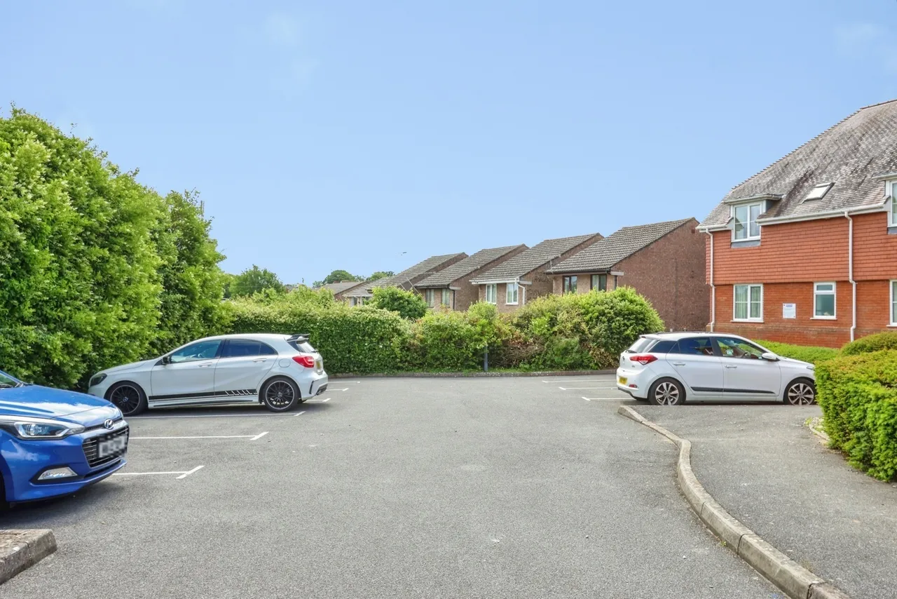 Carters Avenue, Poole, BH15, photo 12