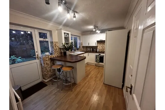 Martingale Close, Poole, photo 4