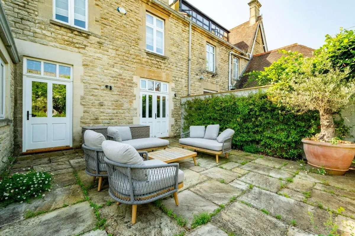The Avenue, Cirencester, GL7, photo 27