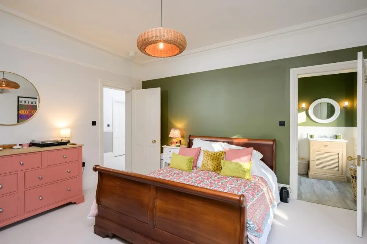 The Avenue, Cirencester, GL7, photo 21