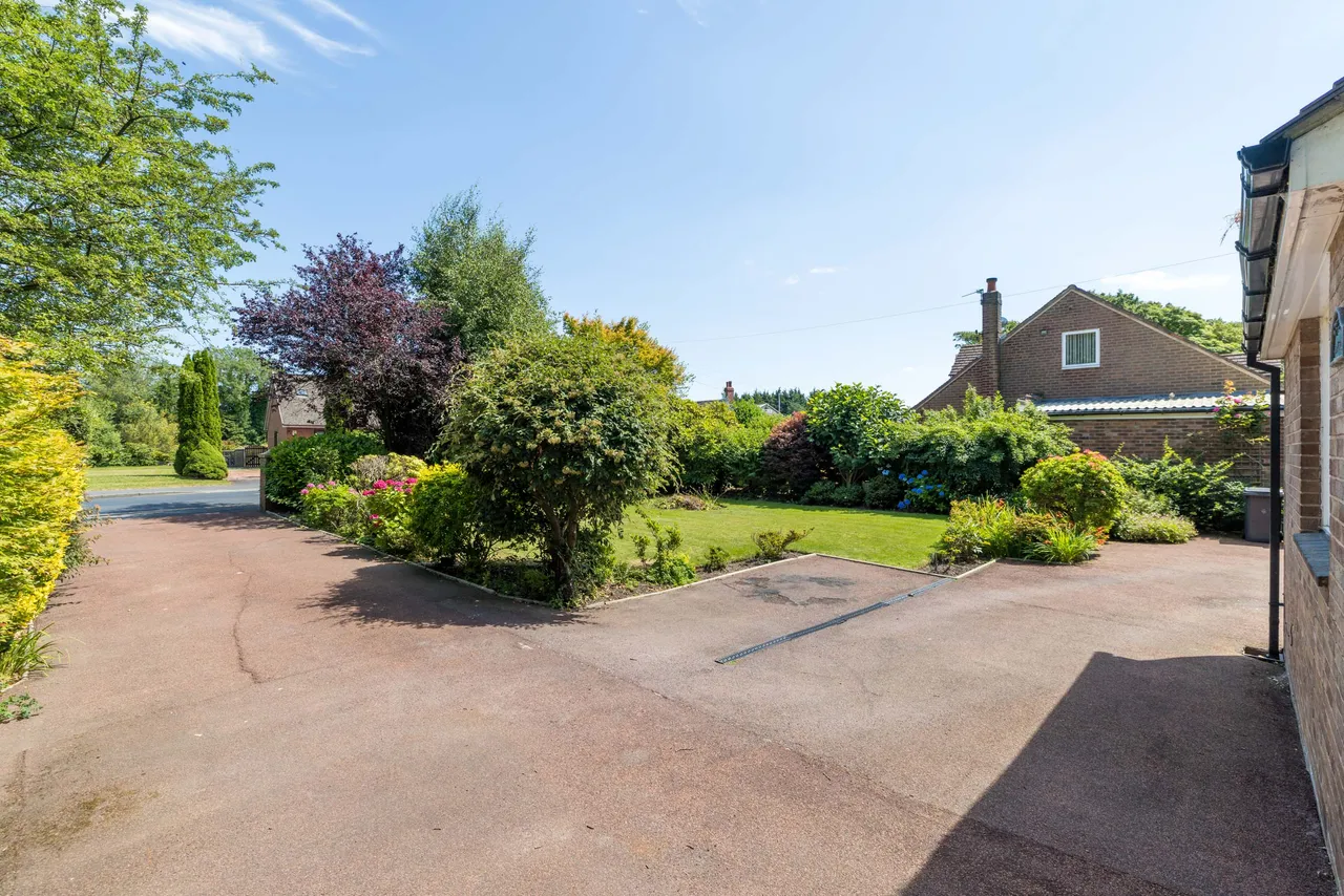 Mossy Lea Road, Wrightington, WN6, photo 16