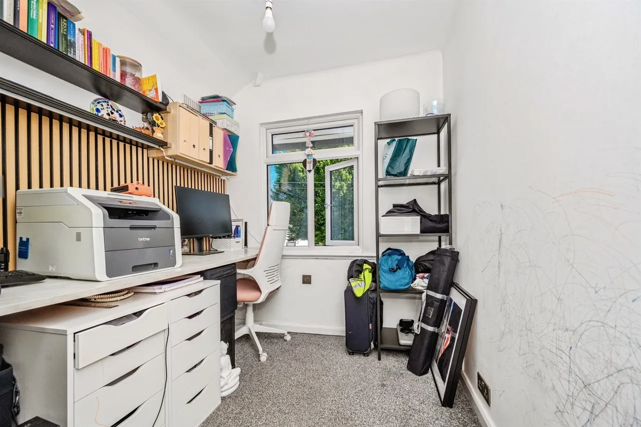 Westlea Avenue, Watford, WD25, photo 12