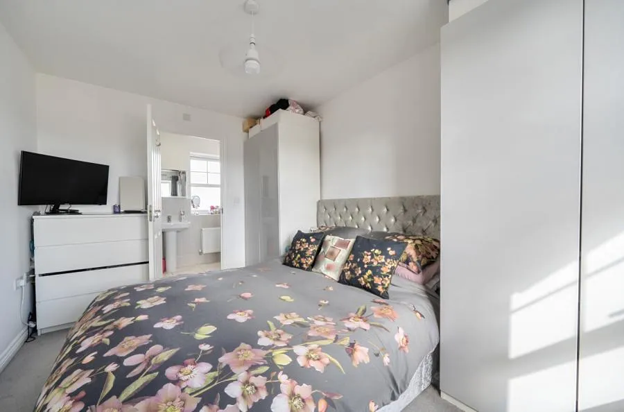Barland Way, Aylesbury, HP18, photo 6
