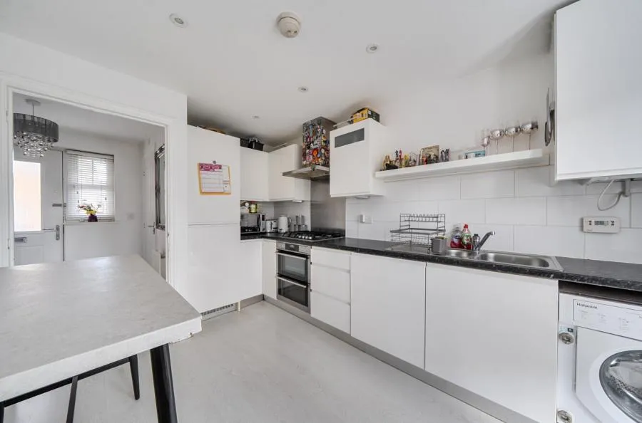 Barland Way, Aylesbury, HP18, photo 5