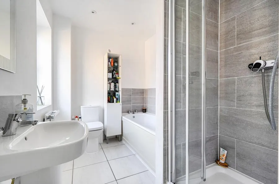 Barland Way, Aylesbury, HP18, photo 12