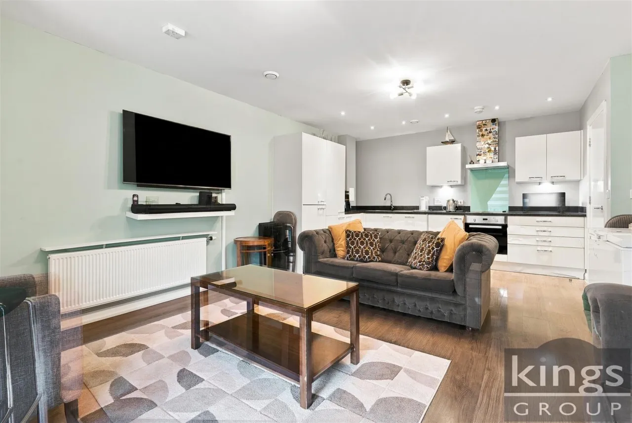 Dairy Close, Enfield, photo 6