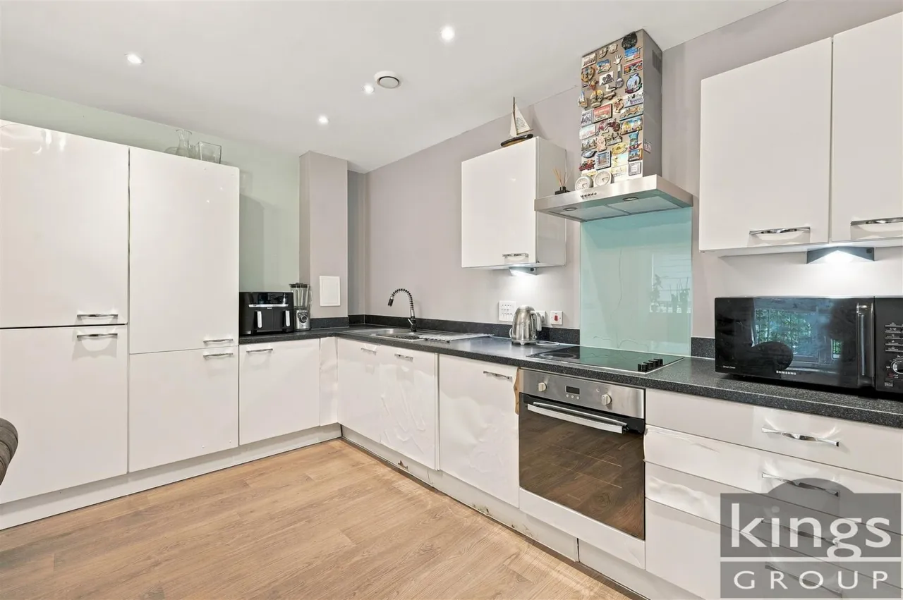 Dairy Close, Enfield, photo 7