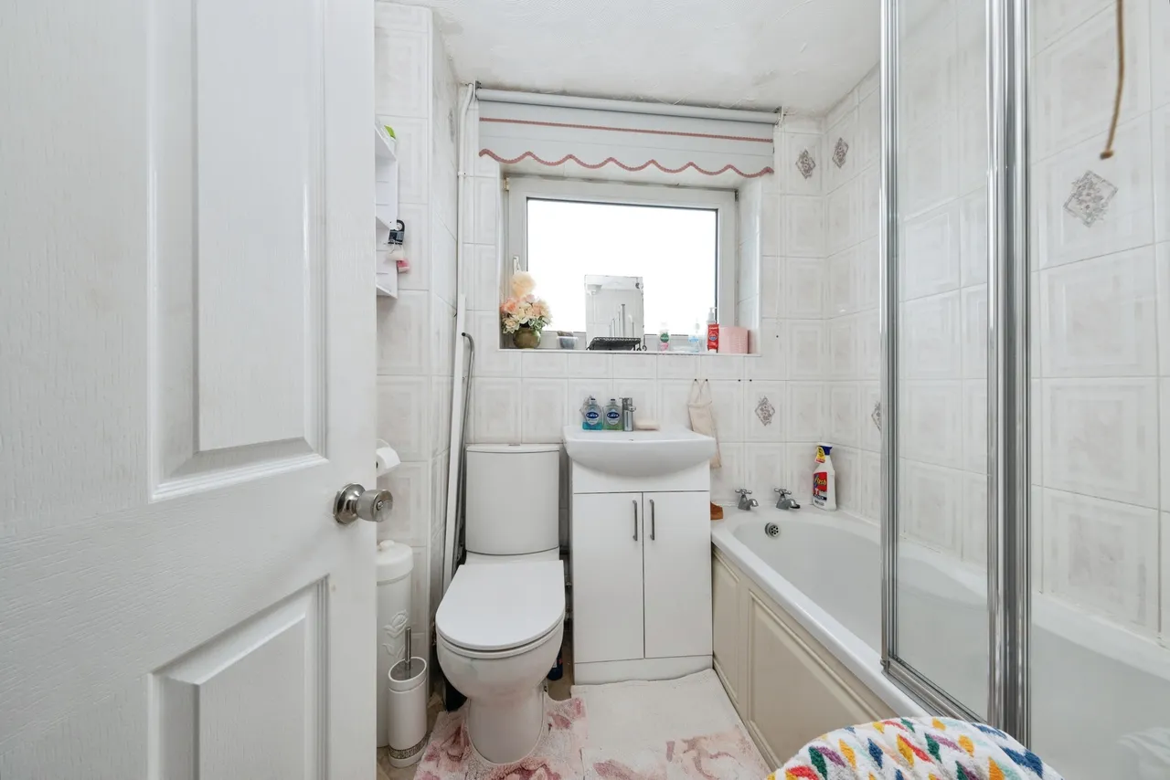 Middlesex Drive, Milton Keynes, MK3, photo 18