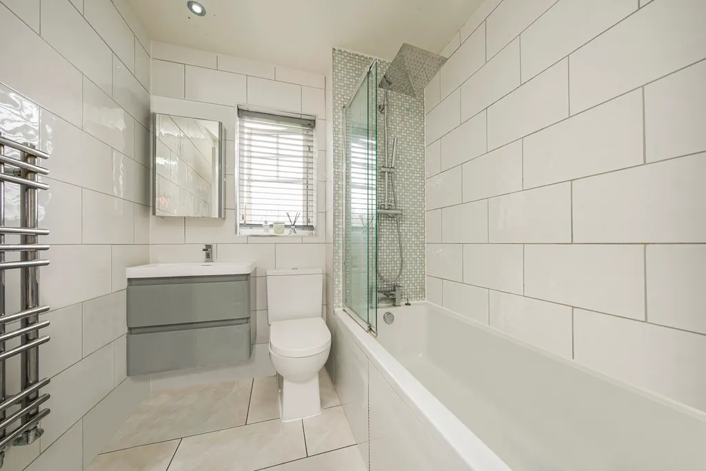 Rutherford Close, Hillingdon, UB8, photo 20