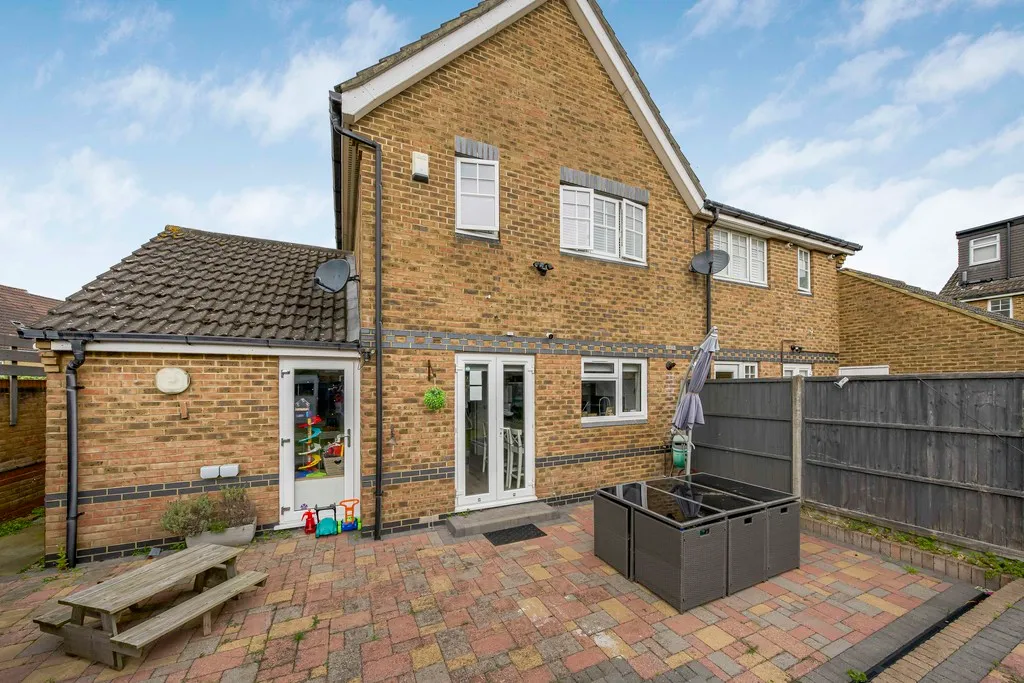 Rutherford Close, Hillingdon, UB8, photo 24