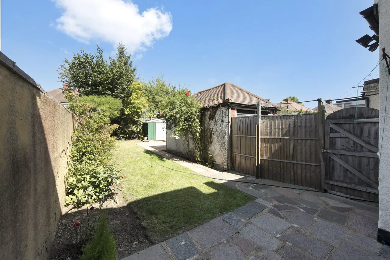 Hall Lane, London, NW4, photo 5