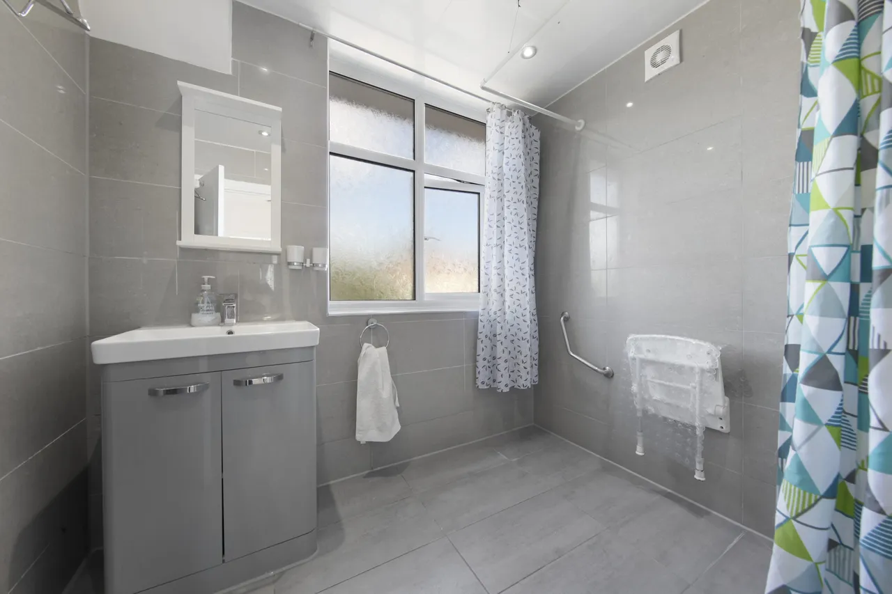 Hall Lane, London, NW4, photo 6