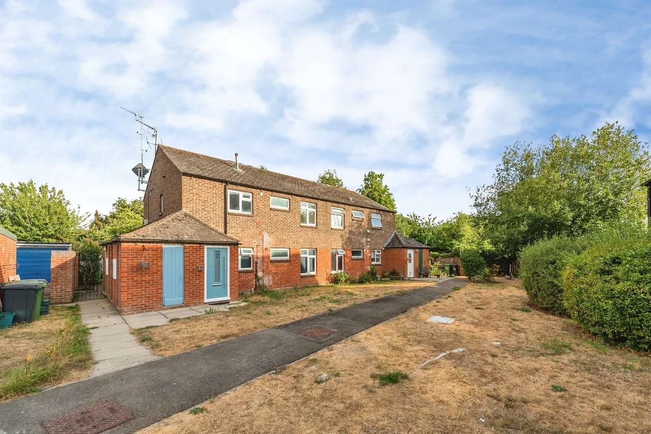 Retreat Gardens, Crowmarsh Gifford, OX10, photo 11