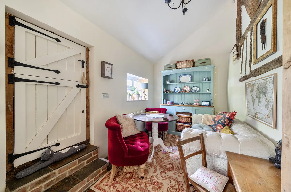 West Chiltington, RH20 2JW, photo 4