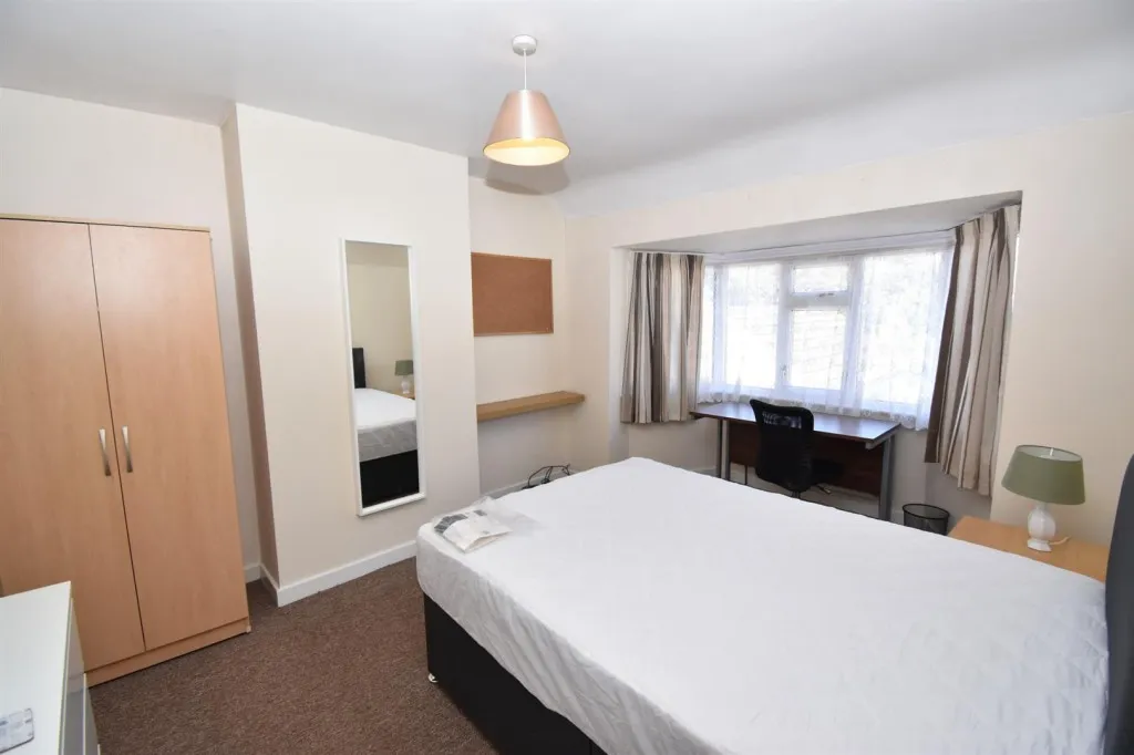 Claremont Road, Leamington Spa, photo 5