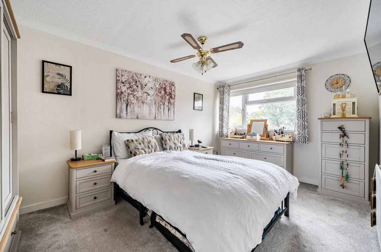 Emmbrook Road, Wokingham, Berkshire, RG41 1JN, photo 5