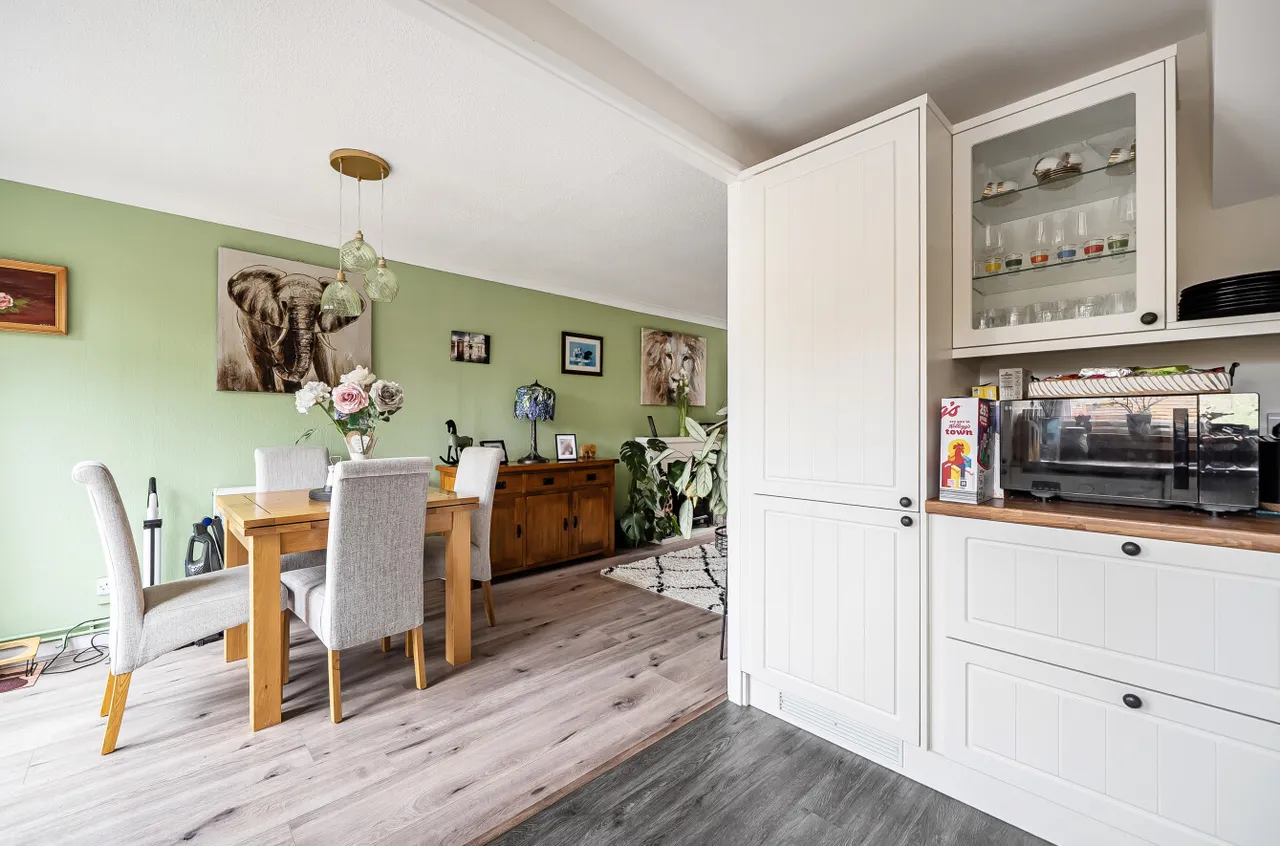 Emmbrook Road, Wokingham, Berkshire, RG41 1JN, photo 12