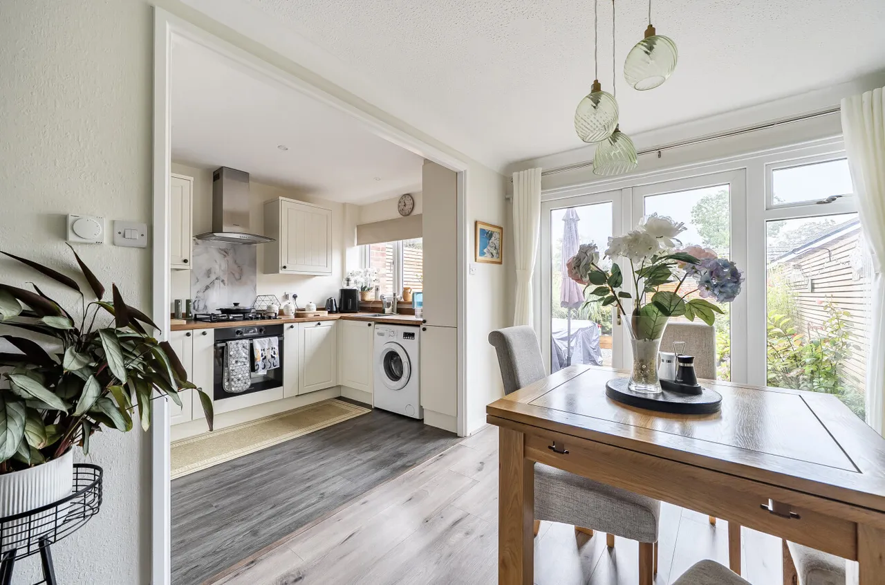 Emmbrook Road, Wokingham, Berkshire, RG41 1JN, photo 13