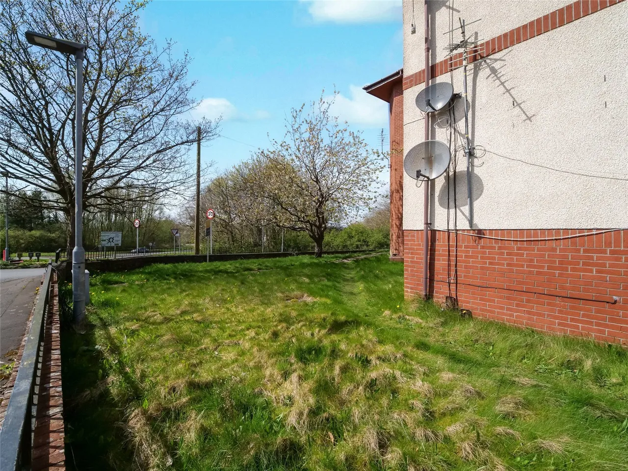 Castle Keep Gardens, Stanecastle, Irvine, North Ayrshire, KA11, photo 11
