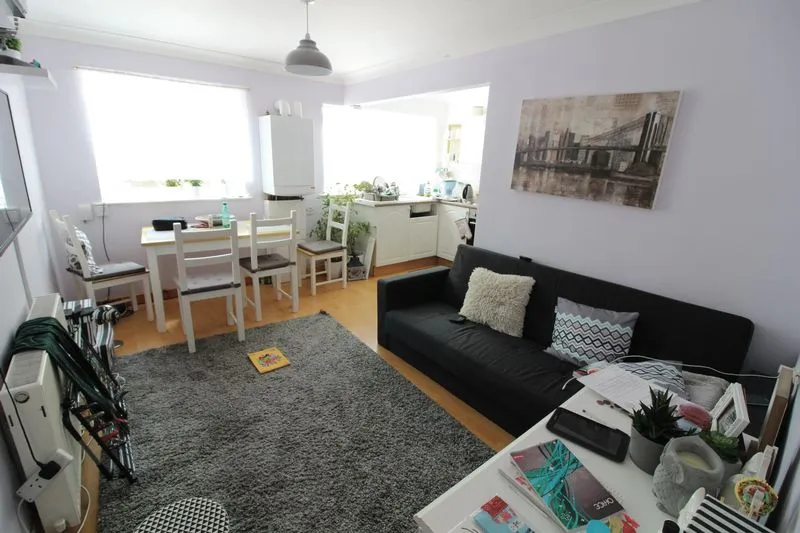 Downs Road, Luton LU1 1QR, photo 2
