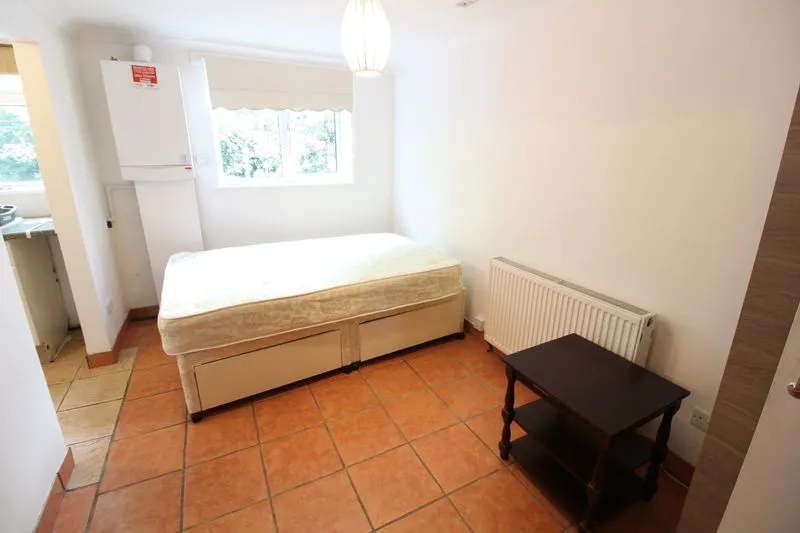 Downs Road, Luton LU1 1QR, photo 4