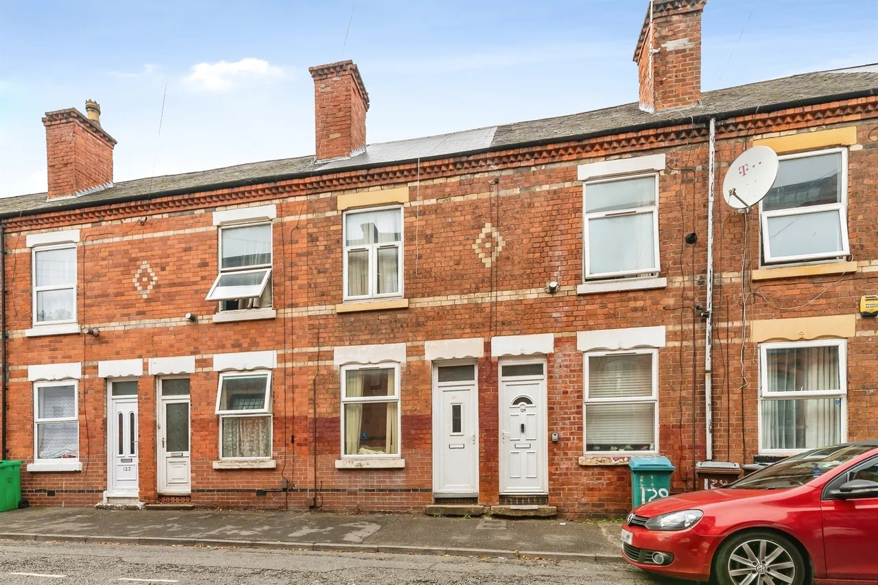 2 bed house for sale, Forster Street, Nottingham, NG7