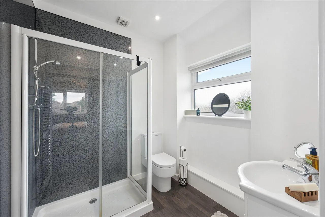 Carrfield Road, Barwick in Elmet, LS15, photo 18
