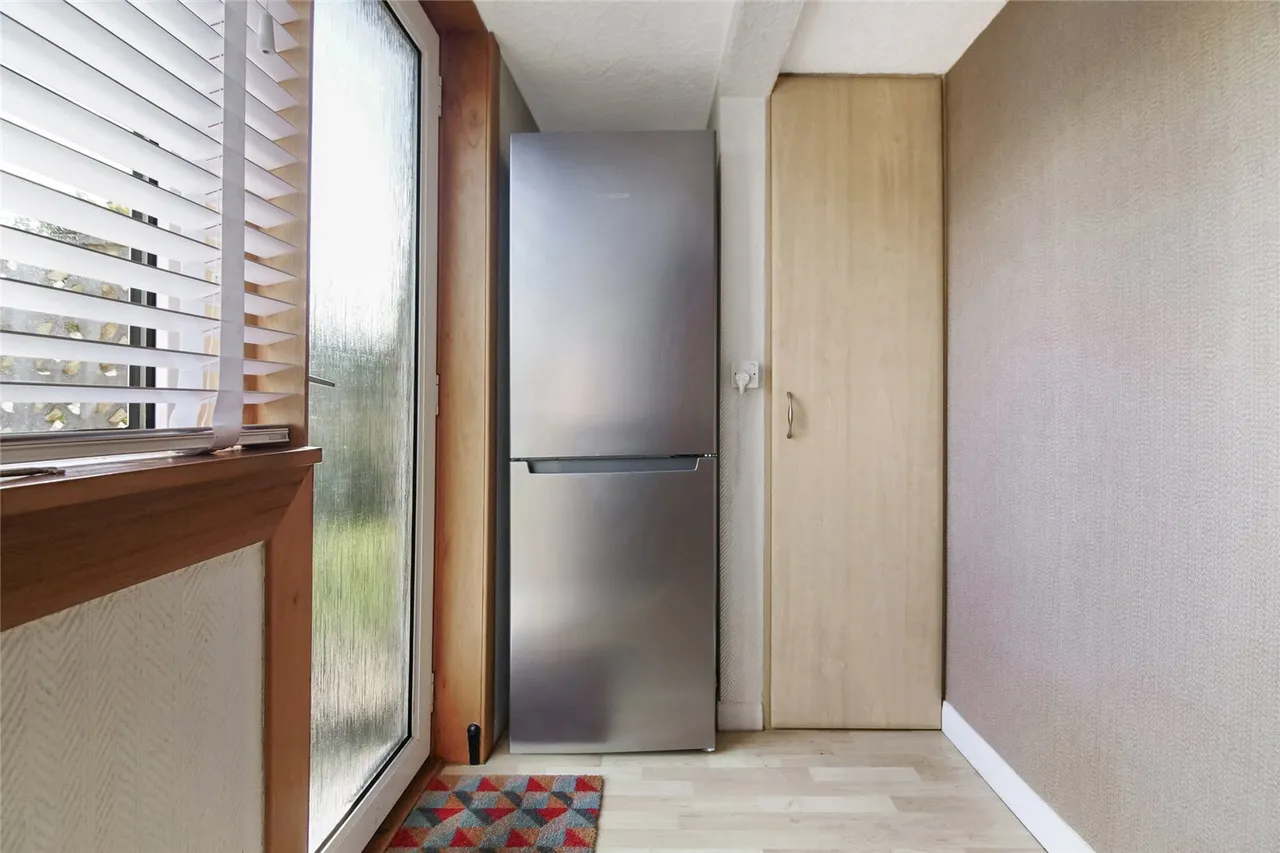 Wingate Crescent, Calderwood, G74, photo 8
