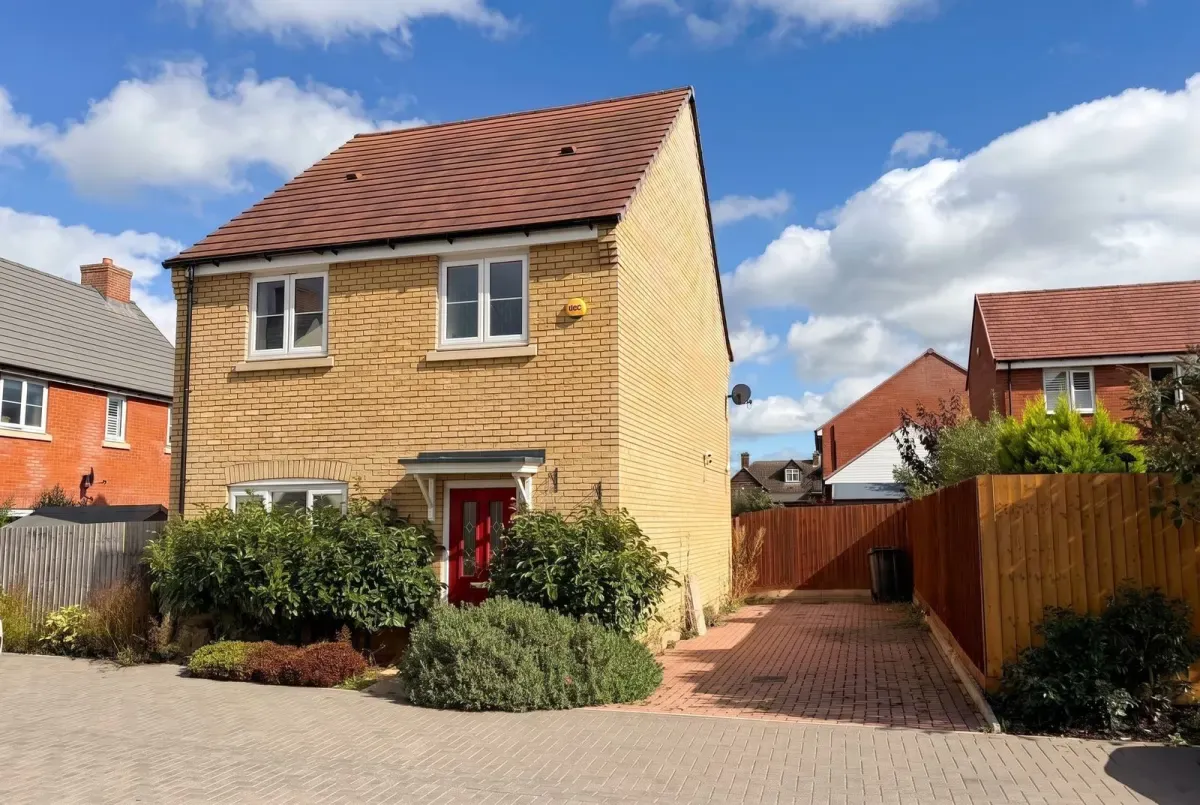 3 bed house for sale, Herberts Meadow, Clifton, SG17