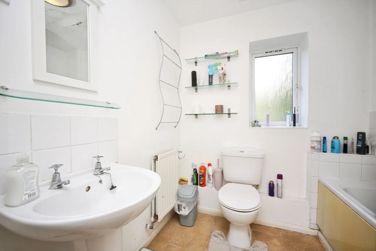 Worths Way, Stratford-upon-Avon, CV37, photo 8