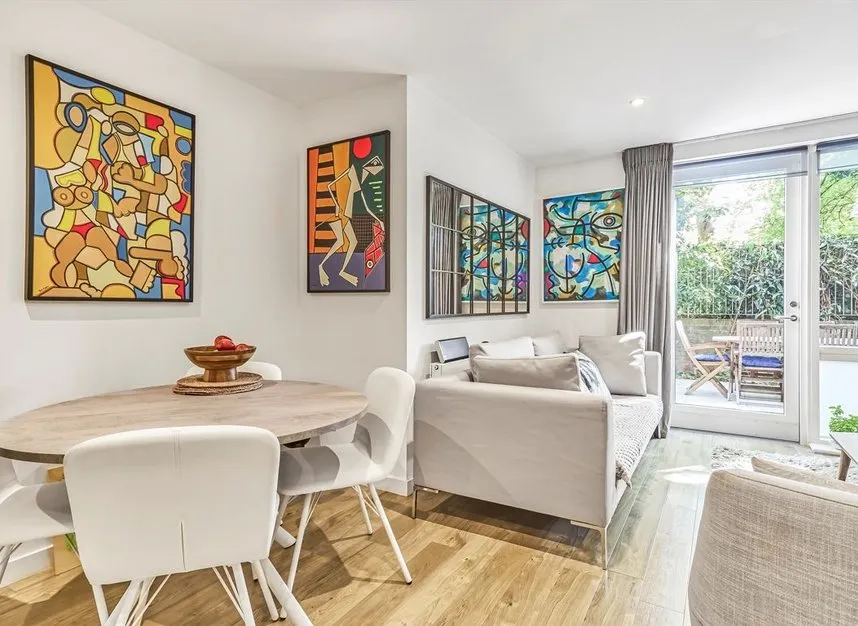 3 bed flat for sale — Woods Road, Peckham Rye, SE15