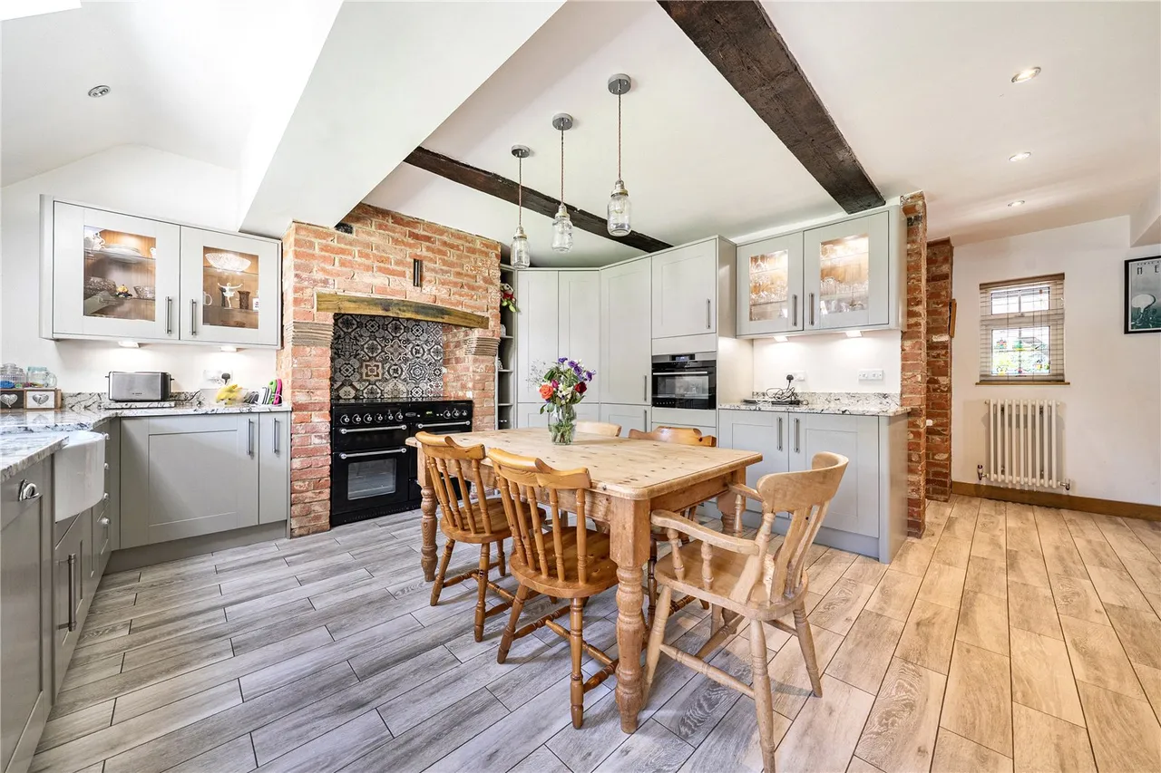 Ridge Lane, Rotherwick, RG27, photo 3