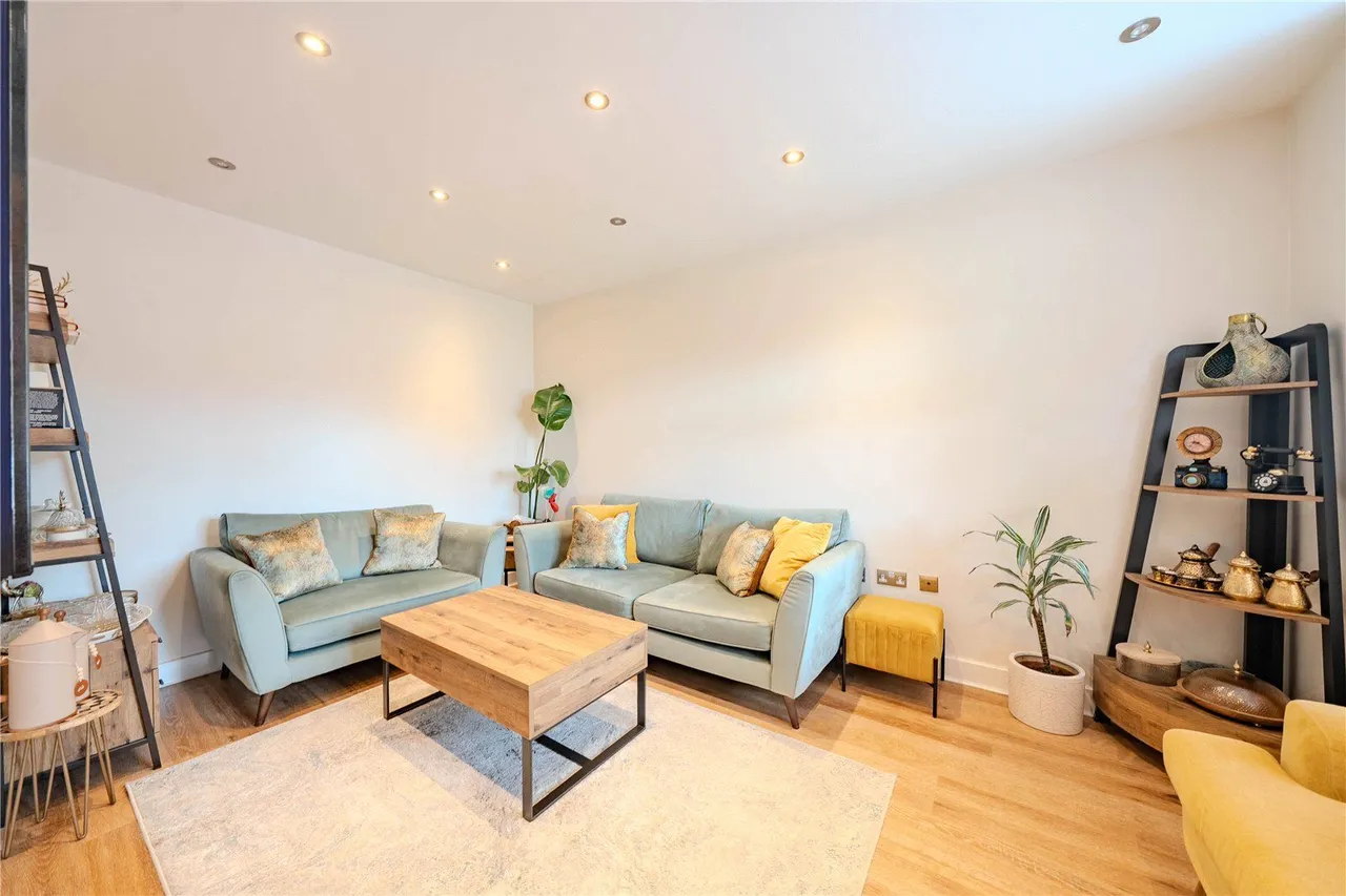 Parkview Place, West Park, LS16, photo 12