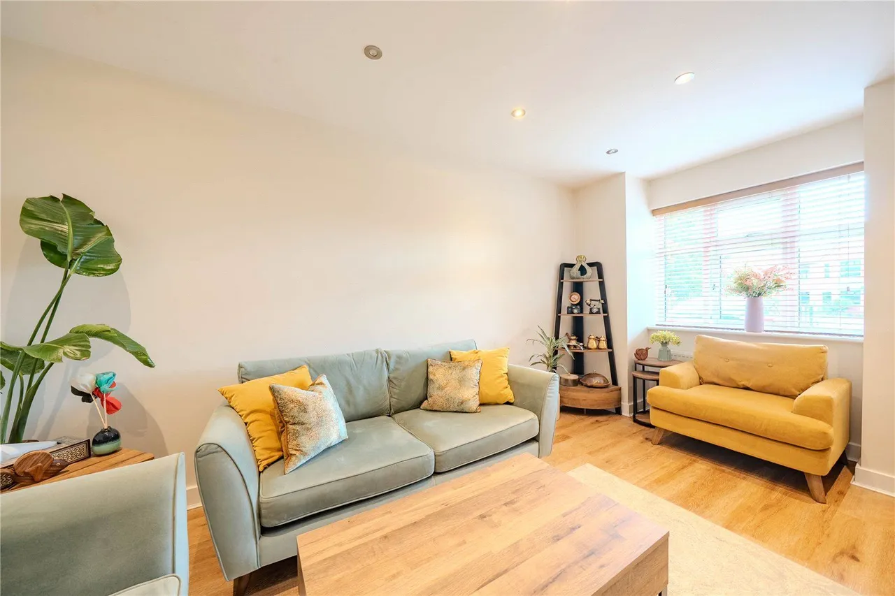 Parkview Place, West Park, LS16, photo 4