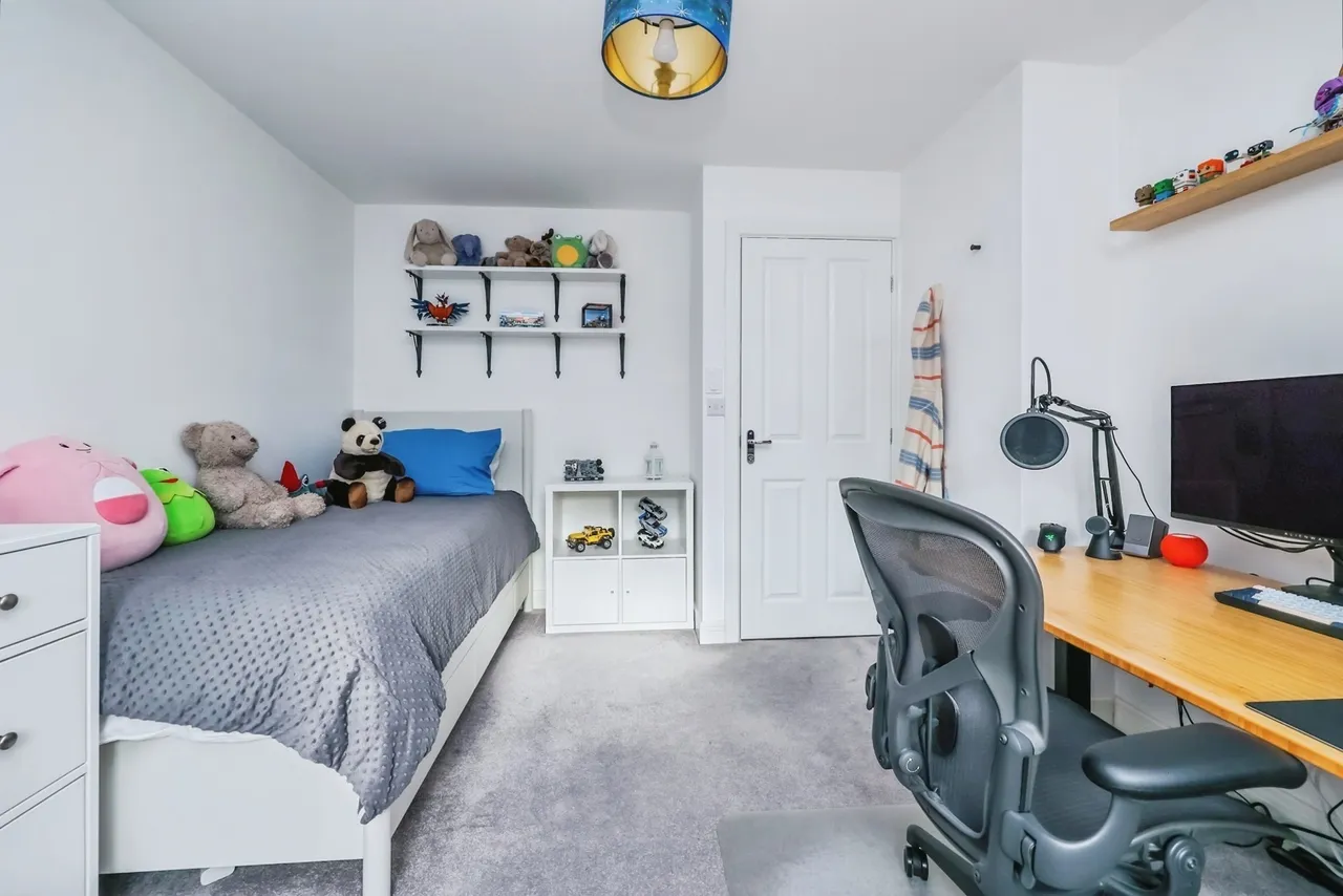 Albert Close, Hucknall, Nottingham, Nottinghamshire, NG15, photo 14
