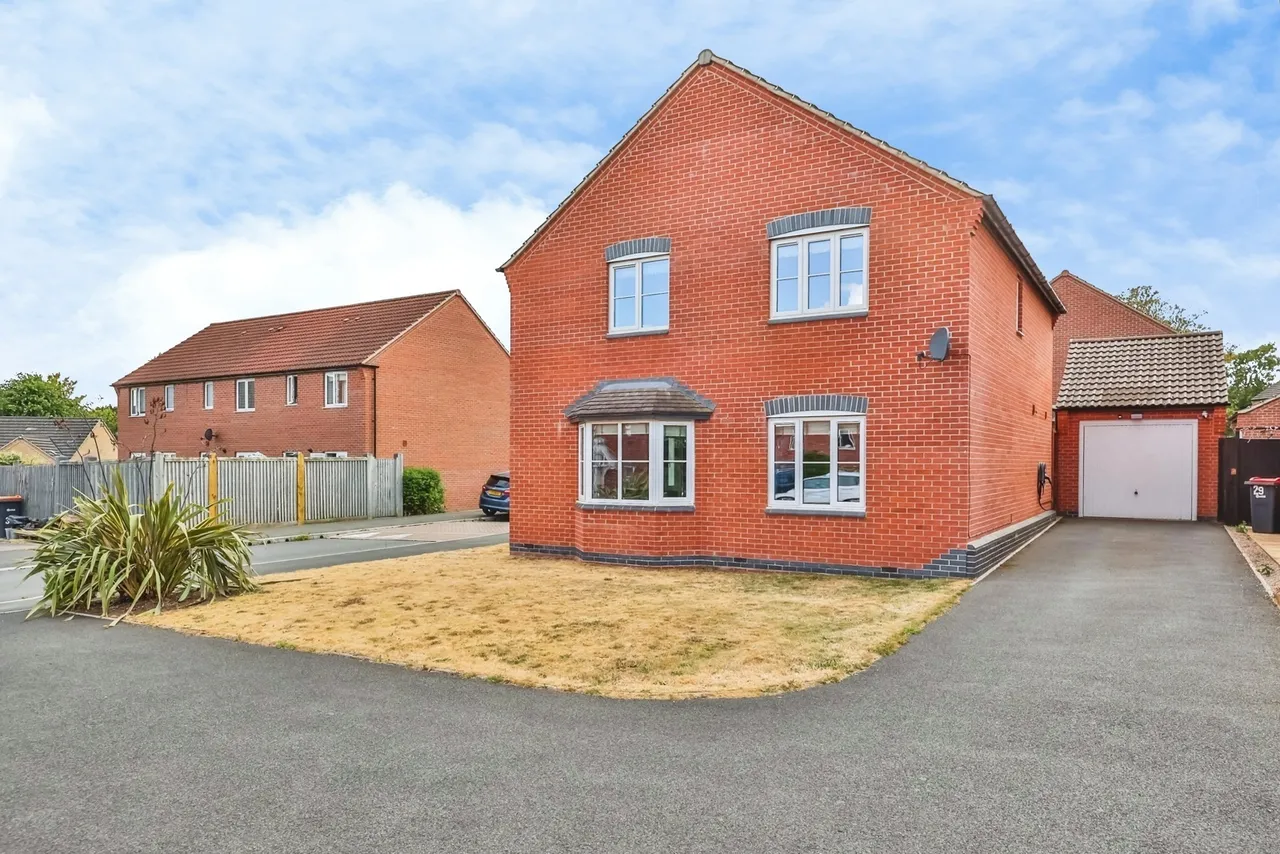 Albert Close, Hucknall, Nottingham, Nottinghamshire, NG15, photo 19