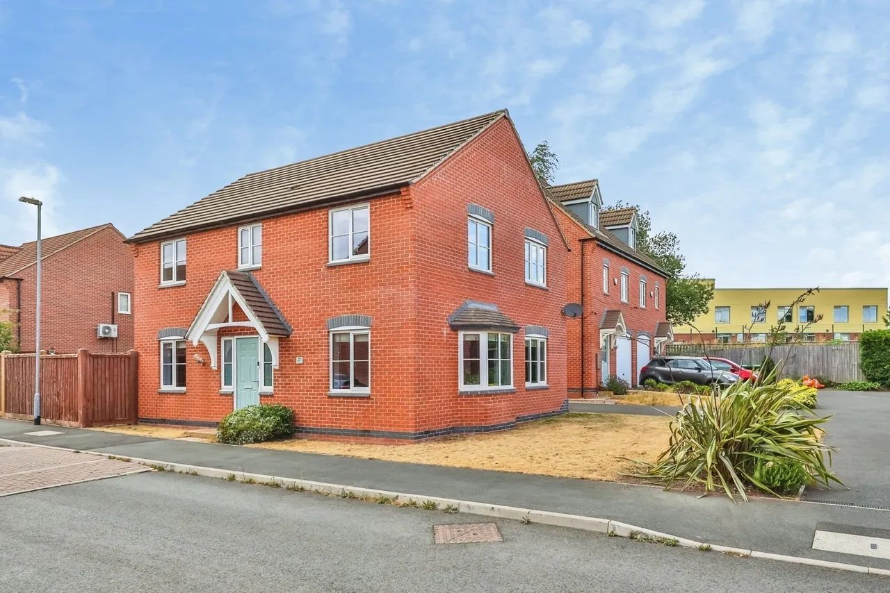 4 bed house for sale — Albert Close, Hucknall, Nottingham, Nottinghamshire, NG15