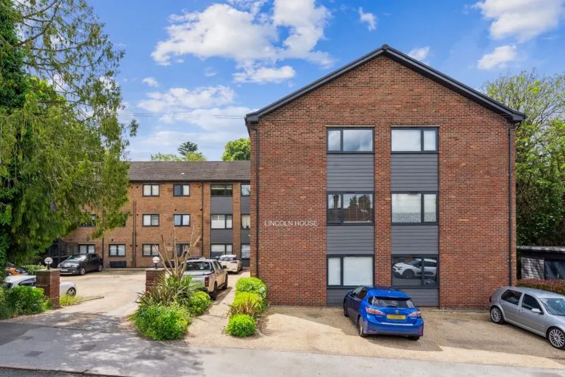 1 bed flat for sale — Brookfield Road, Wooburn Green HP10 0QA