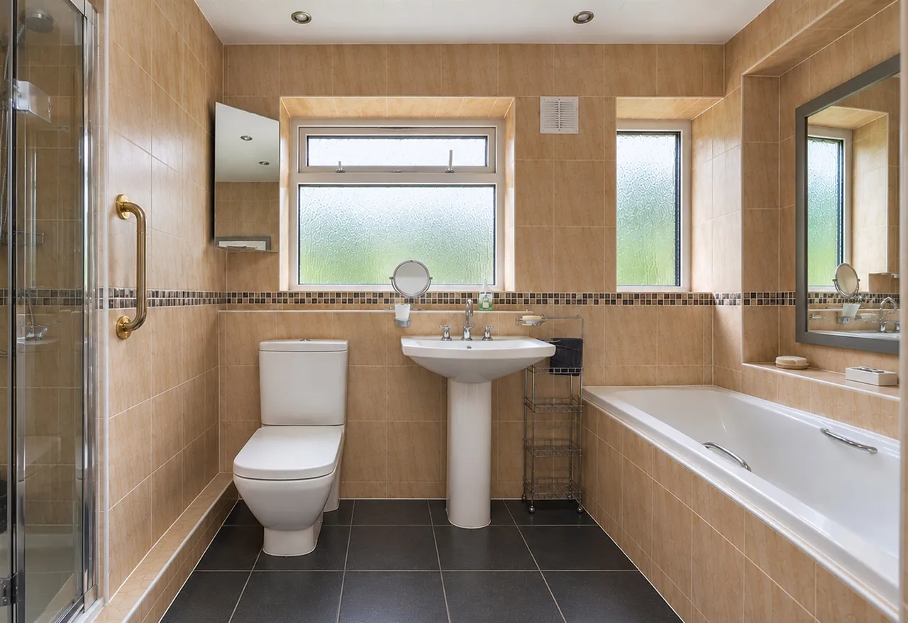 Longworth Way, Liverpool, L25, photo 11